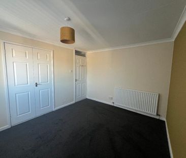 SPACIOUS THREE BEDROOM HOME IN POPULAR SOUGHT AFTER AREA JUST BECOM... - Photo 3