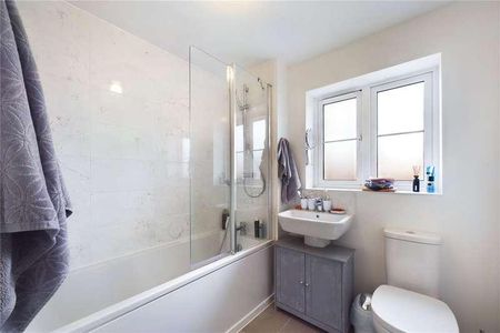 Alder Grove, Shinfield, Reading, Berkshire, RG2 - Photo 3