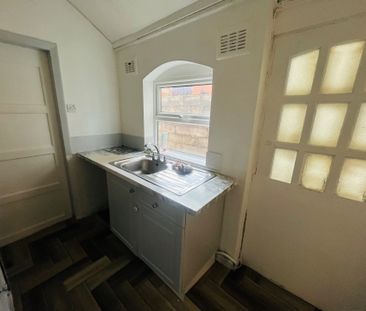 LodgeRoad, Hockley, BIRMINGHAM - Photo 1