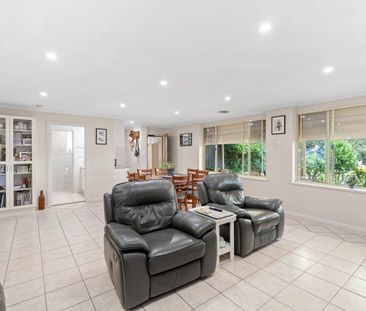 Three-Bedroom Home with Multiple Living Areas Near Modbury Hospital! - Photo 5