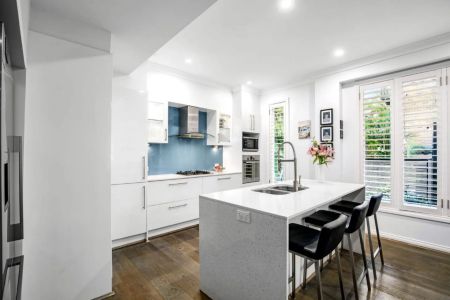 Spacious, Stylish & Low-Maintenance Family Home in a Prime Location - Photo 3