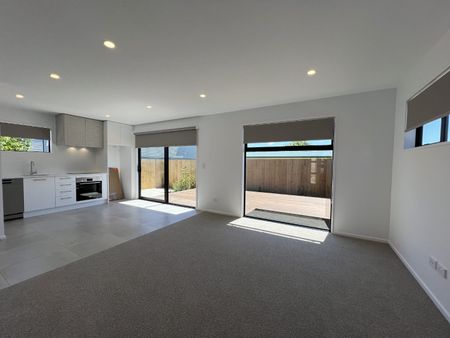5/89 Barbour Street, Waltham - Photo 2