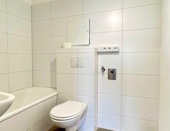 Familienfreundliche 3-Zimmerwohnung mit Balkon und Aufzug! - Photo 1