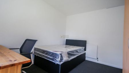 5 bedroom terraced house to rent - Photo 5