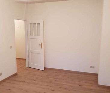 Schmucke 2 Zimmer-Wohnung | Ruhige Lage unweit zum Petersberg - Photo 1