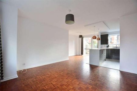 Lyme Farm Road, Lee, London, SE12 - Photo 2