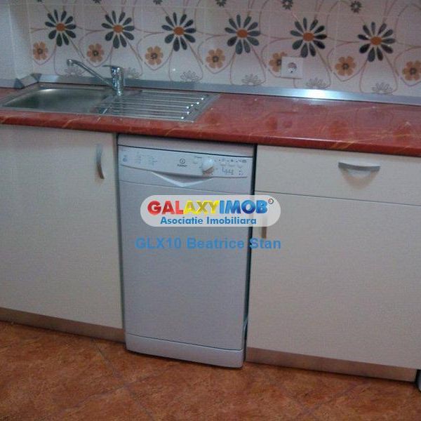 Apartament 3 camere Piata Amzei 4/8 centrala proprie nemobilat - Fotografie 1