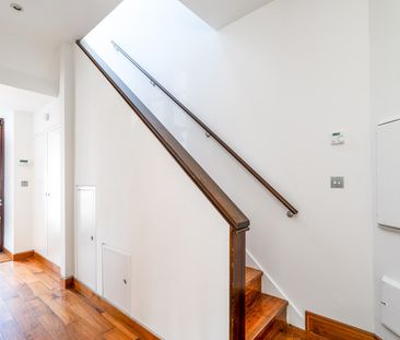8 THE STABLES, SAINT HELEN'S WOOD, BOOTERSTOWN, BLACKROCK, CO. DUBL... - Photo 5