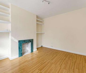 Rothesay Avenue, London, SW20 - Photo 1