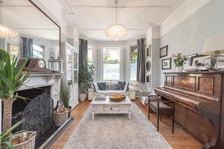 5 bedroom terraced house to rent - Photo 2