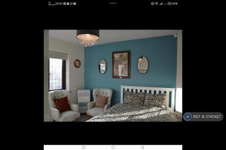 4 bedroom end of terrace house to rent - Photo 5