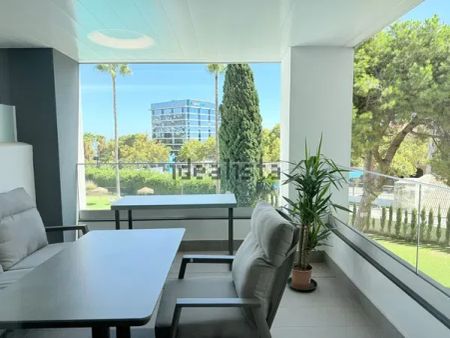 Alquiler de piso en Avenida General López Domínguez, 1 - Photo 4