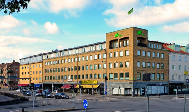 Drottninggatan, Trollhättan - Photo 1