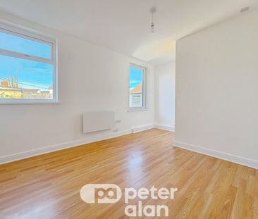 Broadway, Splott, Cardiff - Photo 1