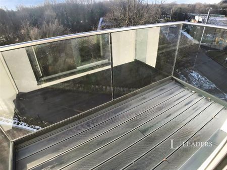 2 bedroom flat to rent - Photo 5