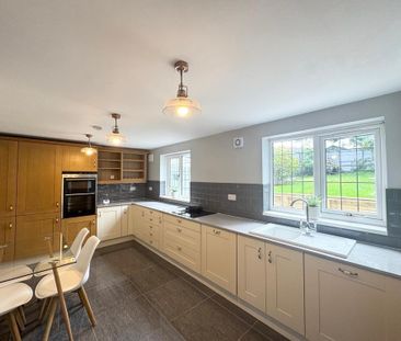 3 bedroom property to rent - Photo 4