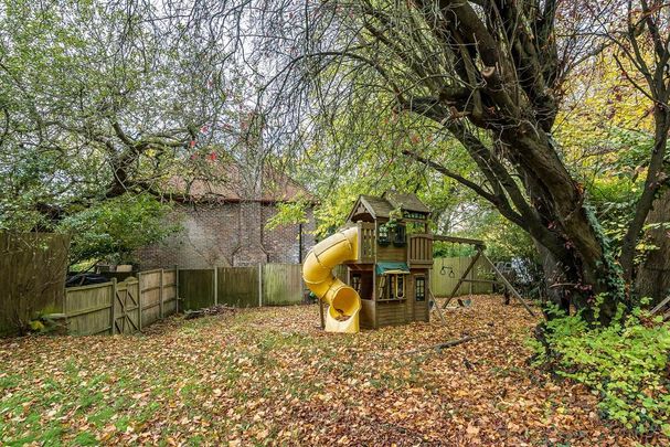 3 bedroom maisonette to rent - Photo 1