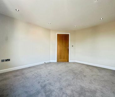 3 bedroom apartment to rent - Photo 6