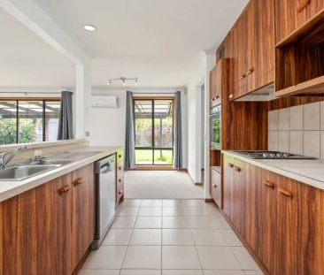 14 Hocking Crescent, Pooraka SA 5095 - Photo 6