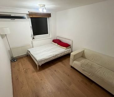 Room in a Shared Flat, Dacre Park, SE13 - Photo 2