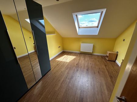 2 bedroom apartment to rent - Photo 4