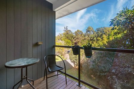 Modern Low-Maintenance Townhouse in Oxenford - Photo 2