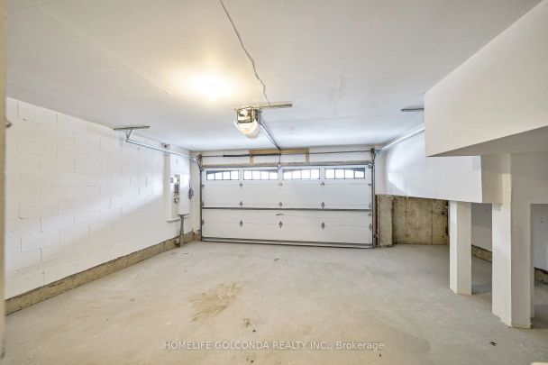 Condo Townhouse For Lease | N9258349 - Photo 1