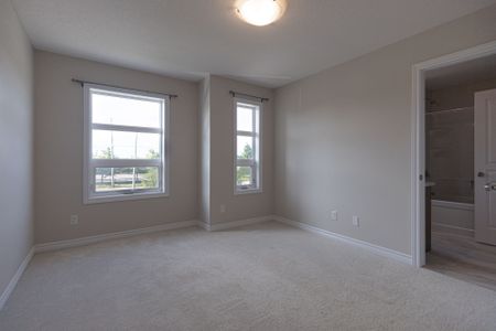 For Lease - 1733 O'hanlan Crossing, London North, Ontario - Photo 2