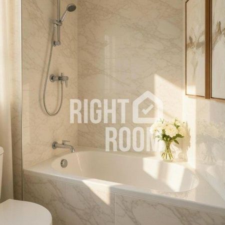 1 bedroom in a house share to rent - Photo 3