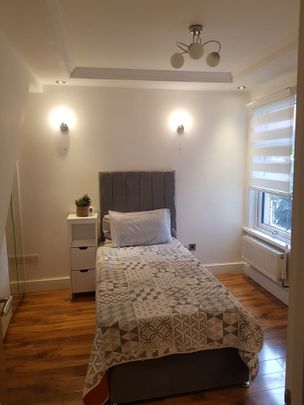 Room in a Shared House, Church Road, E10 - Photo 1