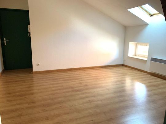Location Appartement 2 pièces 29m² AUBENAS 07200 - Photo 1