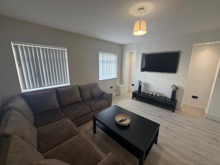 1 bedroom serviced apartment to rent - Photo 4