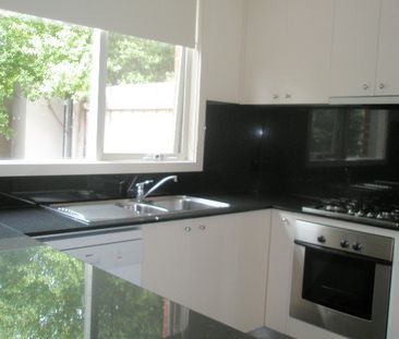 4/13 Irving Avenue PRAHRAN - Photo 4