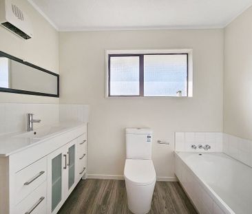 Available Now - The perfect home for a family - Photo 4