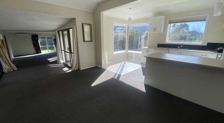 Ilam, 3 bedrooms - Photo 2