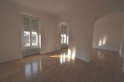 APPARTEMENT 4 PIECES QUARTIER MAIRIE - Photo 2