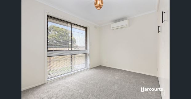 Ideally located 3 bedroom home. - Photo 1