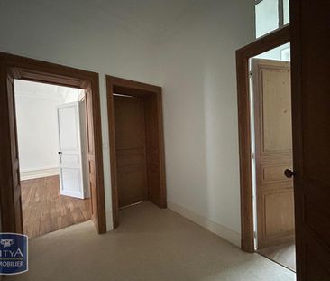 Location Appartement 4 pièces 95m² CHATEAUROUX 36000 - Photo 2