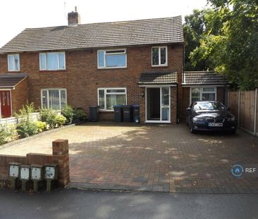 1 bedroom in a house share to rent - Photo 4