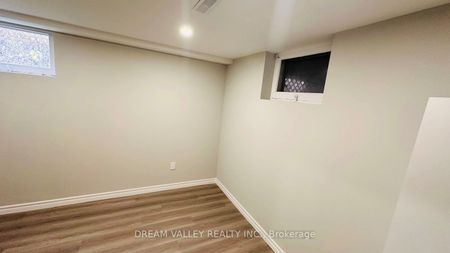 For Lease - 39 Graylee Avenue Unit# BSMT 2, Toronto, Ontario - Photo 2
