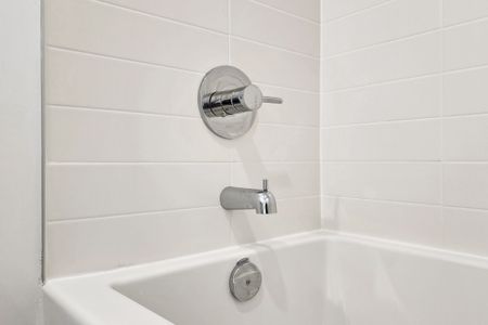 For Lease - 1787 St Clair Avenue Unit# 710, Toronto, Ontario - Photo 2