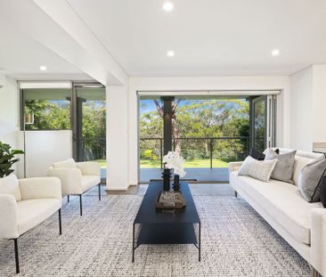 Exceptional Family Entertainer in a Picture-Perfect Setting - Photo 2