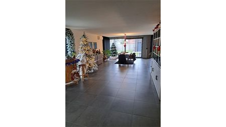 Een ruime en nieuwe woning met tuin nabij het centrum van Vlimmeren - Foto 4