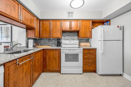 For Lease - 4 Park Vista N/A Unit# 1006, Toronto, Ontario - Photo 5