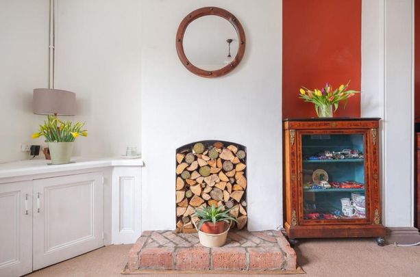 2 bedroom terraced house to rent - Photo 1