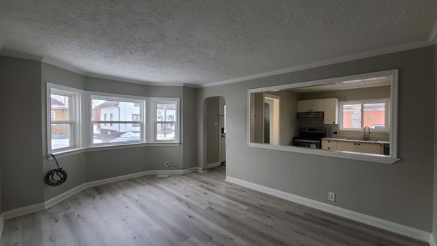 For Lease - 201 Celina Street Unit# Upper, Oshawa, Ontario - Photo 1