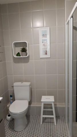 Location Appartement 2 pièces Meublé 38m² GRANVILLE 50400 - Photo 4