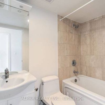 Yonge/Sheppard Beautiful 2Bdrm Corner Heat, Hydro, Parking Included - Photo 1