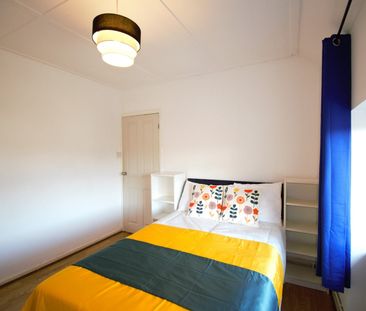 Room in a Shared House, Taylors Green, W3 - Photo 6