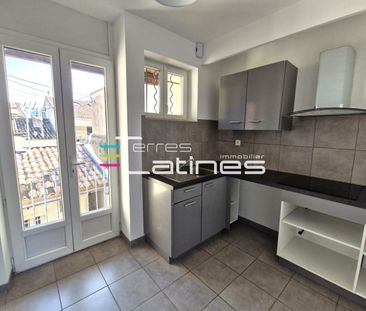 Location Appartement 2 pièces 41m² NIMES 30000 - Photo 4